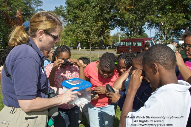 l. Jenny Dickson, DEEP Wildlife Biologist with  students, 5th graders from Barnard Environmental Studies Magnet School. Learn about the importance of birds and wildlife in the their community. Commissioner in your Corner, Celebrating New Haven Parks; Urban Oases for Birds and Wildlife. Barnard Nature Center, West River Memorial Park, New Haven, CT. ©Mardi Welch Dickinson/ KymryGroup. All Rights Reserved.